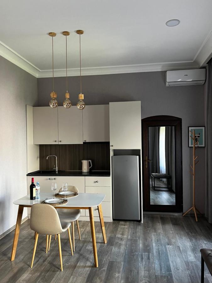Chikhi Apartment Tbilisi ภายนอก รูปภาพ