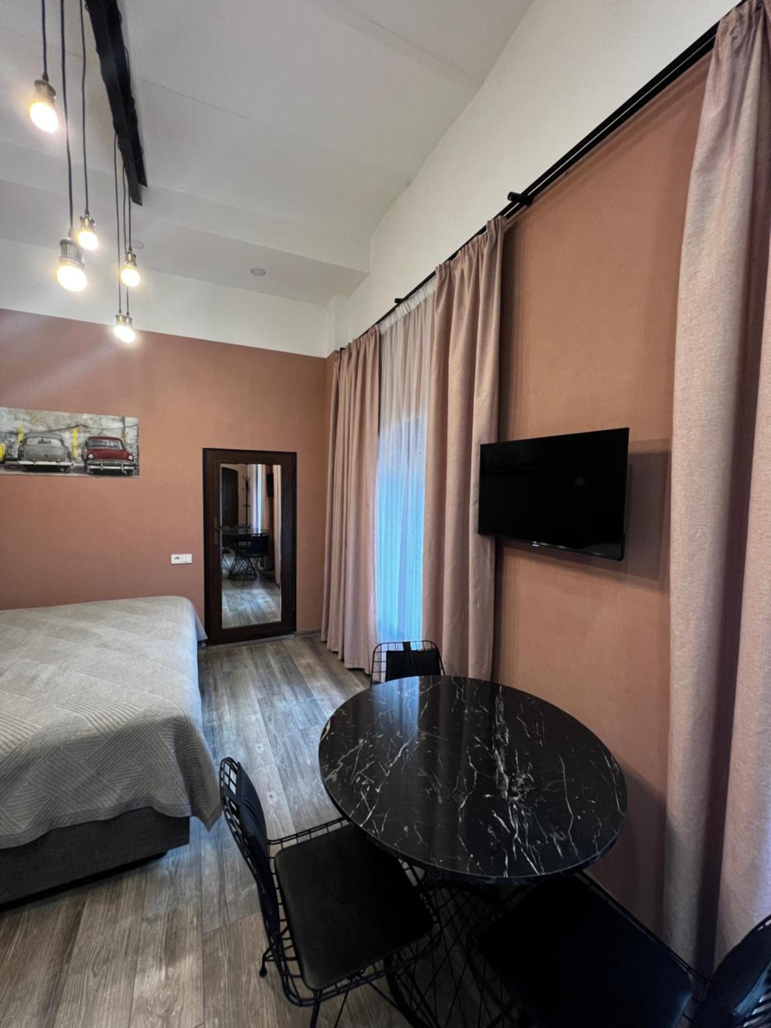 Chikhi Apartment Tbilisi ภายนอก รูปภาพ